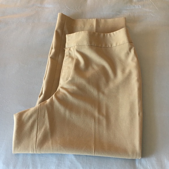 JOSEPHINE CHAUS khaki cropped pants- 12 - Picture 4 of 6